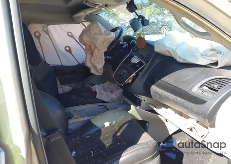 2014 Chrysler Town & Country Touring-L 30Th Anniversary z USA, uszkodzony, nr VIN 2C4RC1CG5ER367177